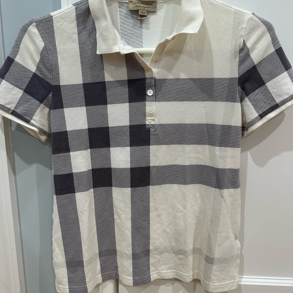 Burberry women’s Polo T-shirt